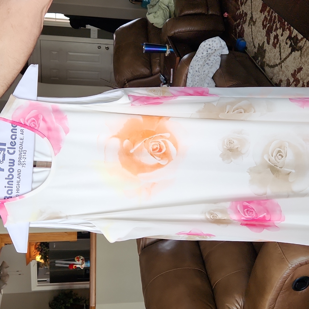 Calvin Klein, white floral, size 10 - Picture 7 of 7